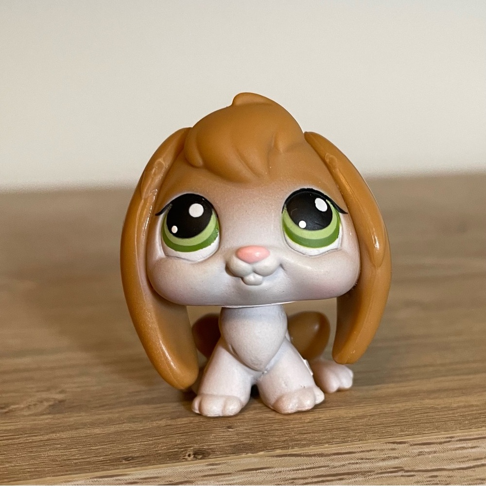 2005 Littlest Pet Shop Bunny